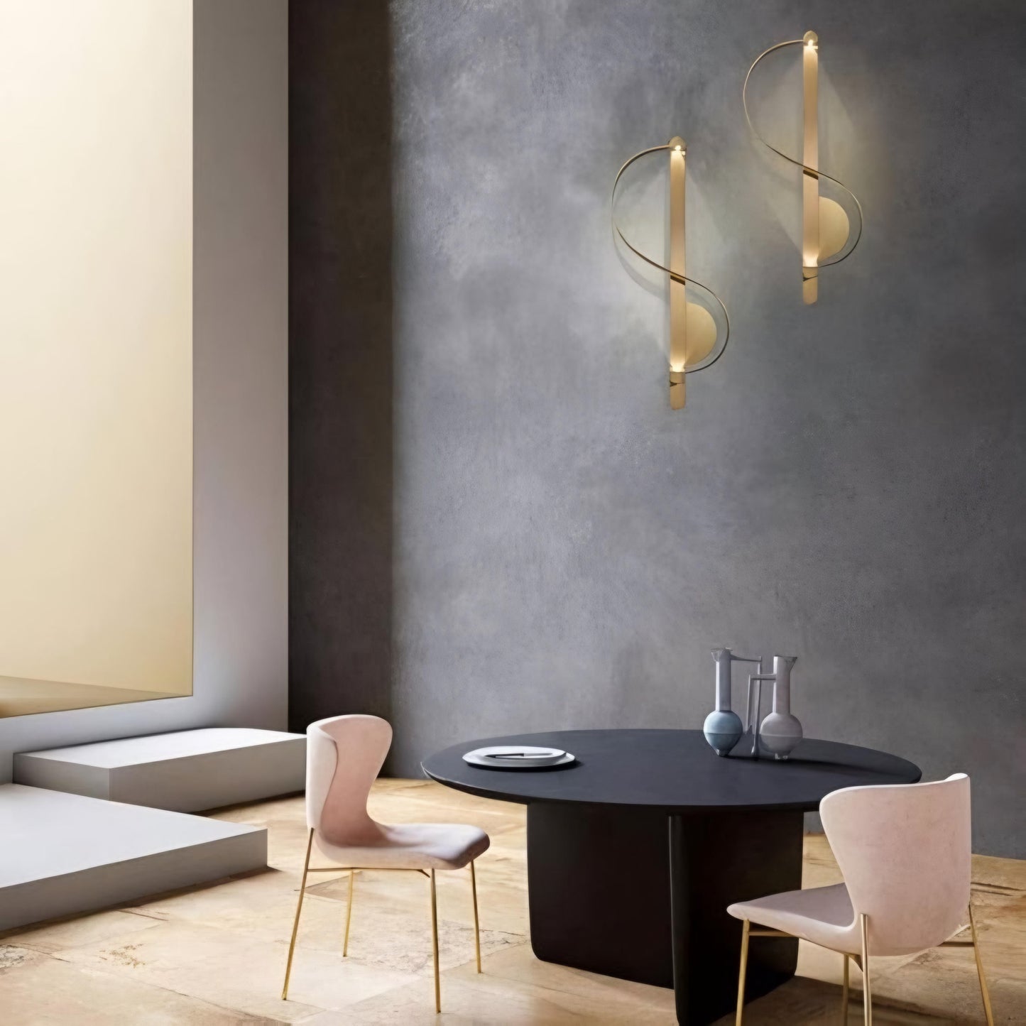 The S wall lamp
