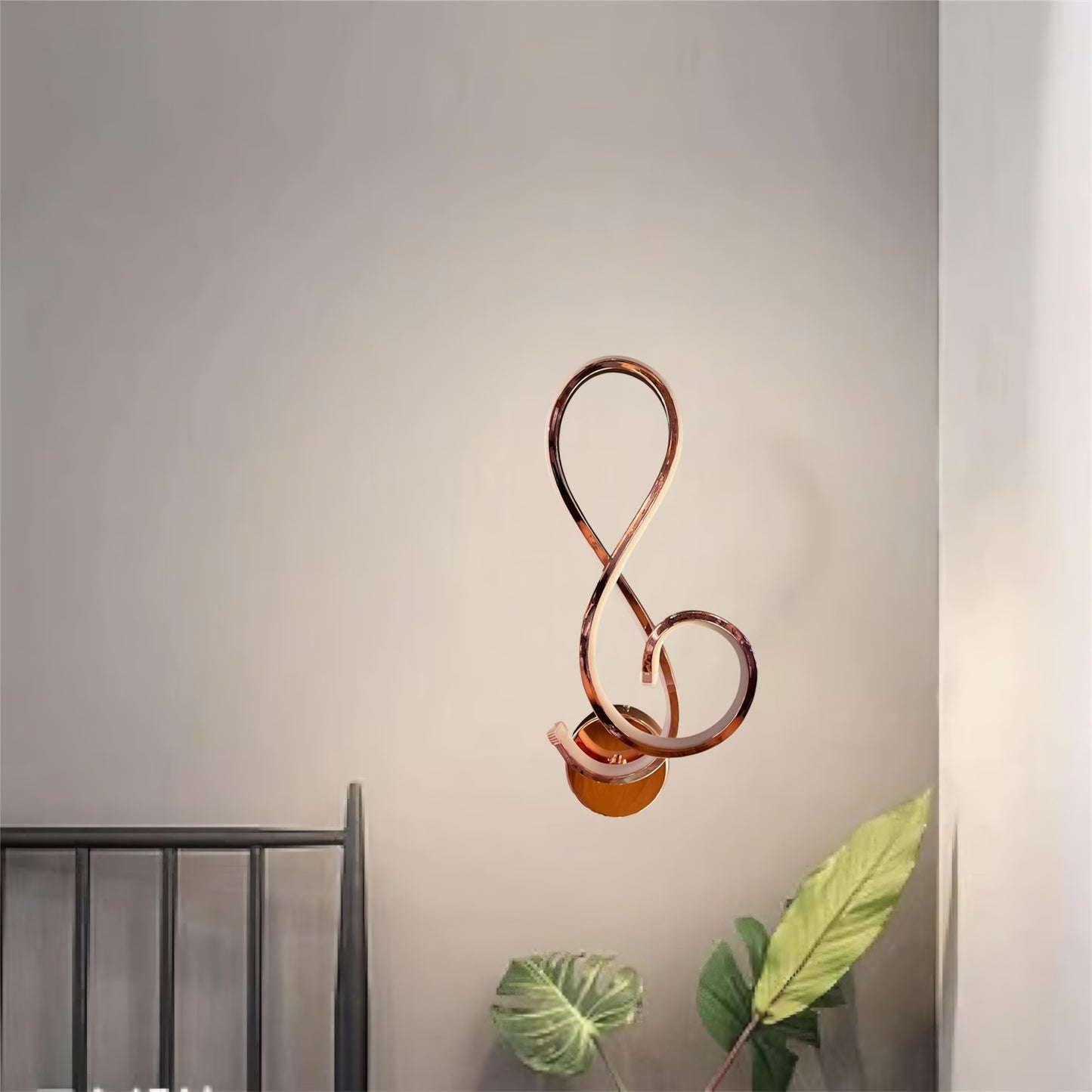 Swirl wall lamp