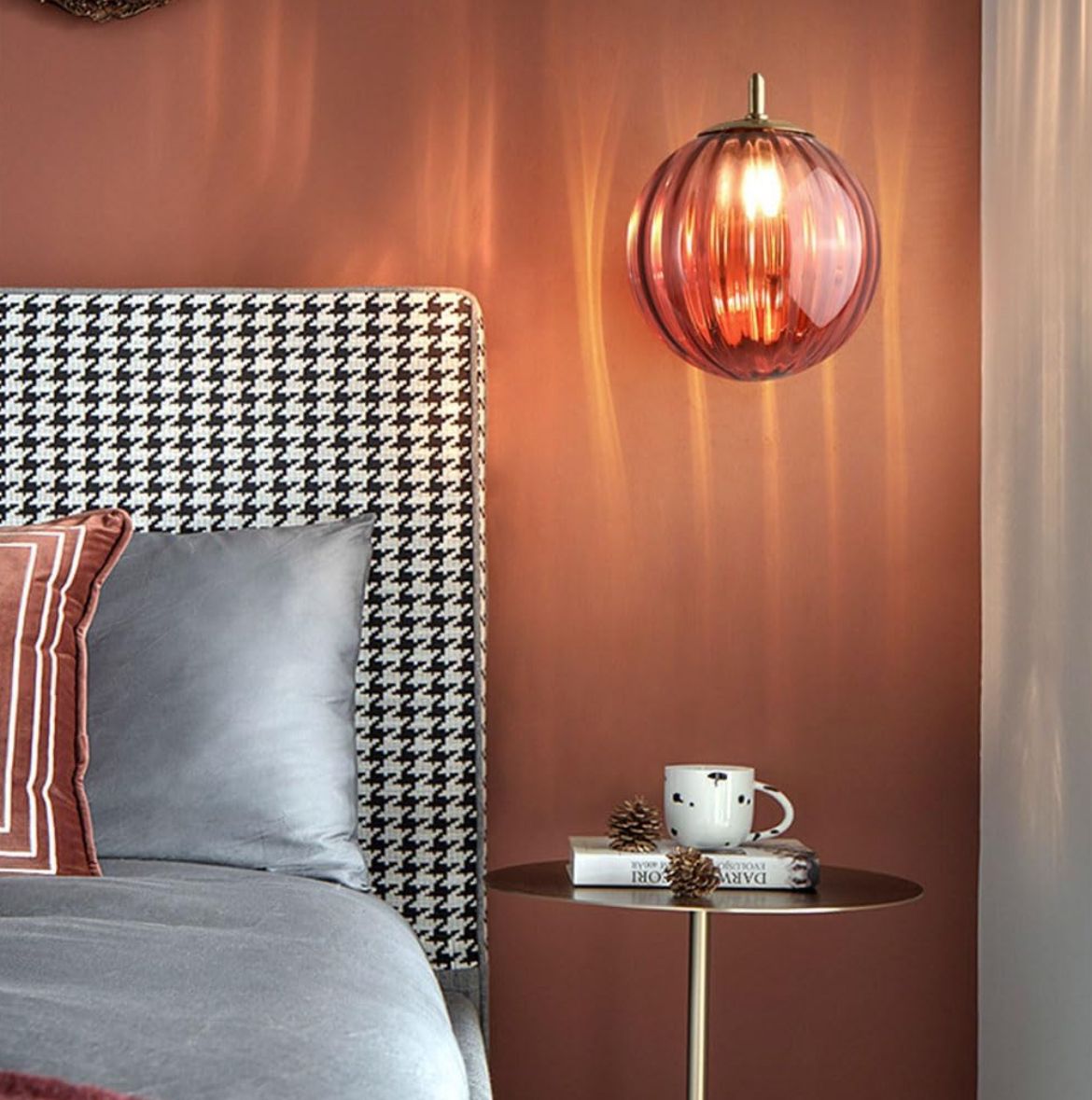 Aura Wall Lamp