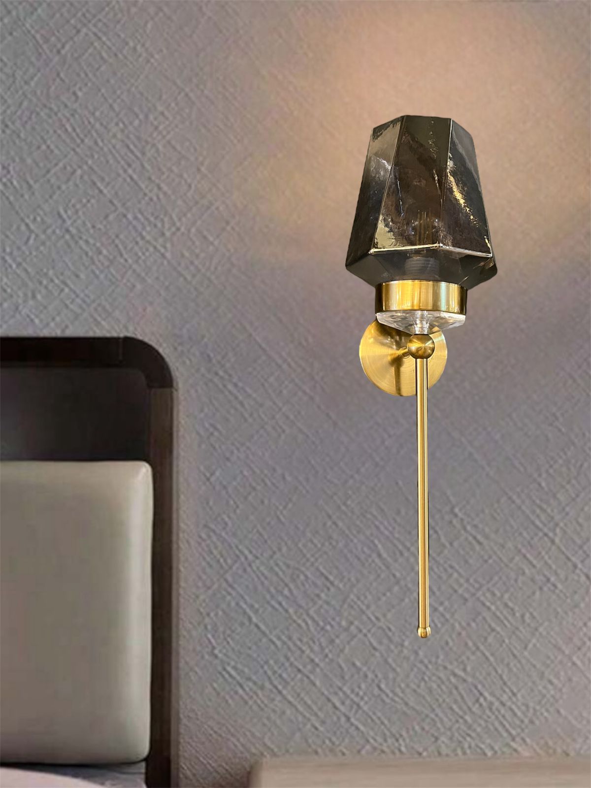Splendor Wall Lamp